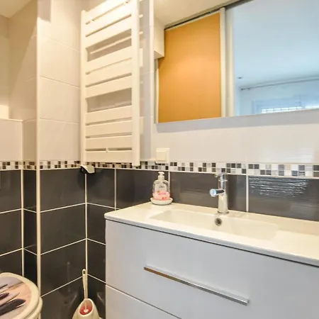 Stunning Apartment In Cannes With Wifi And 1 Bedrooms Apartment Cannes